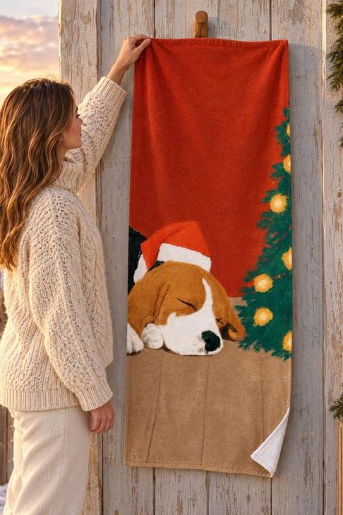 Sleeping Beagle Santa Hat Beach Towel, Christmas Dog Decor — Beagle Mom Gift